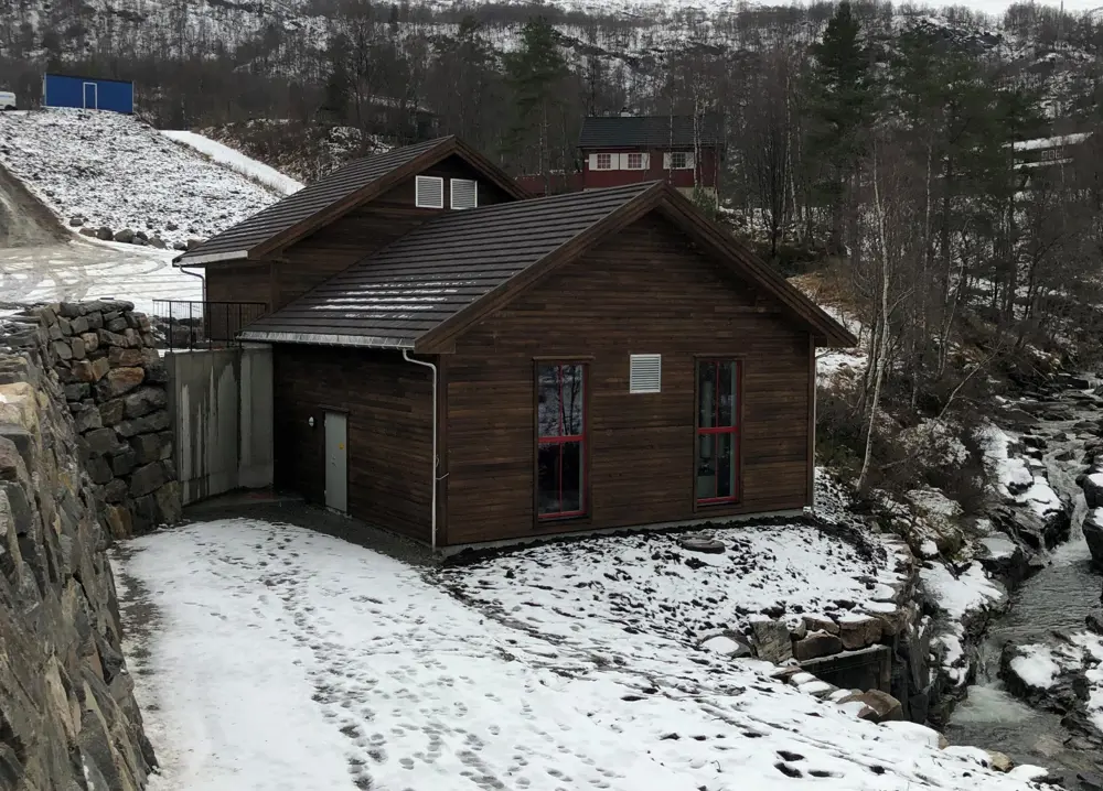 Kvinnheringer selger fem verk_svandalen-bilde-002-scaled.jpg